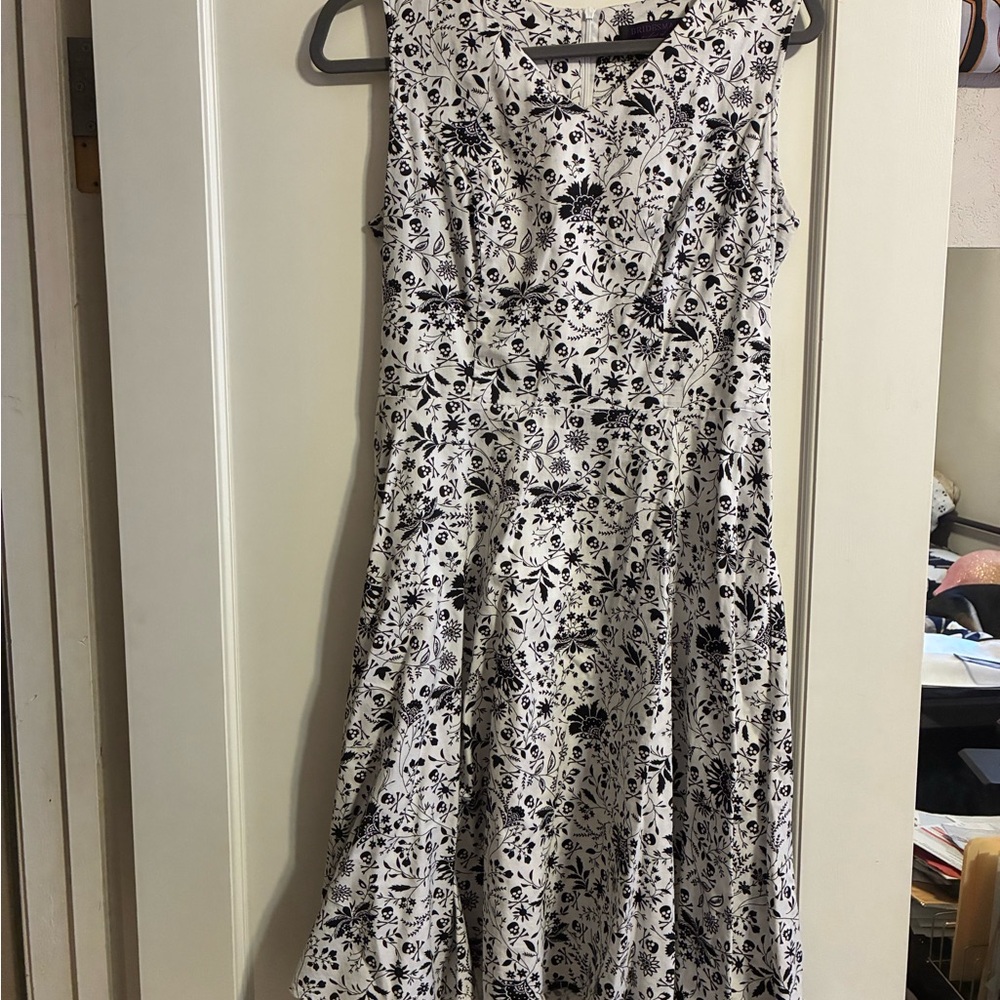 Black and White Floral A-Line Midi Dress